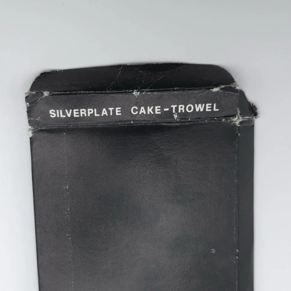 Vintage Silverplated ITALY Cake Trowel Antique WORTHY MATRON‎ 1982 Paisley